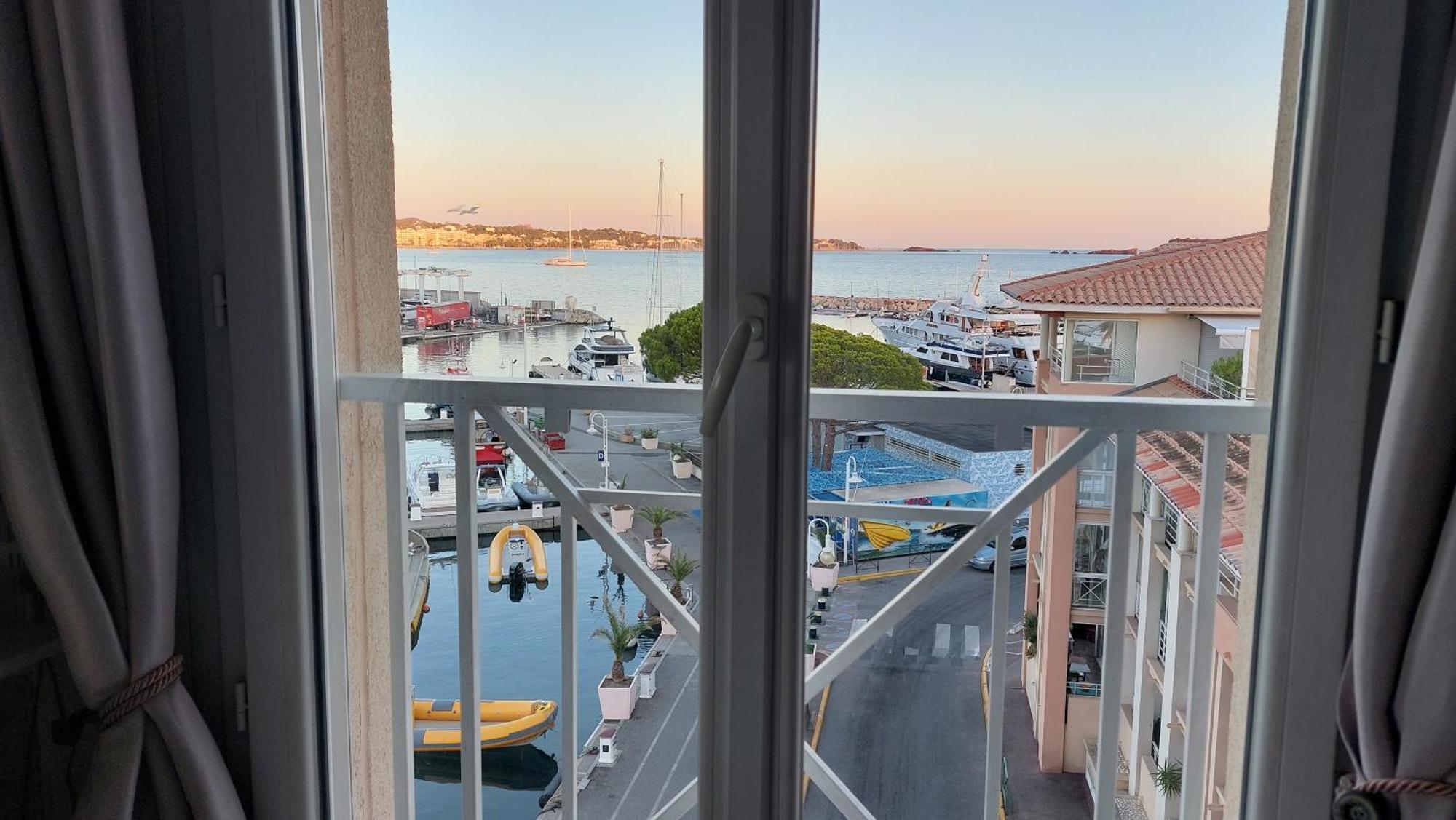 Boutique Apartment Hirondelle Port Fréjus Exteriér fotografie
