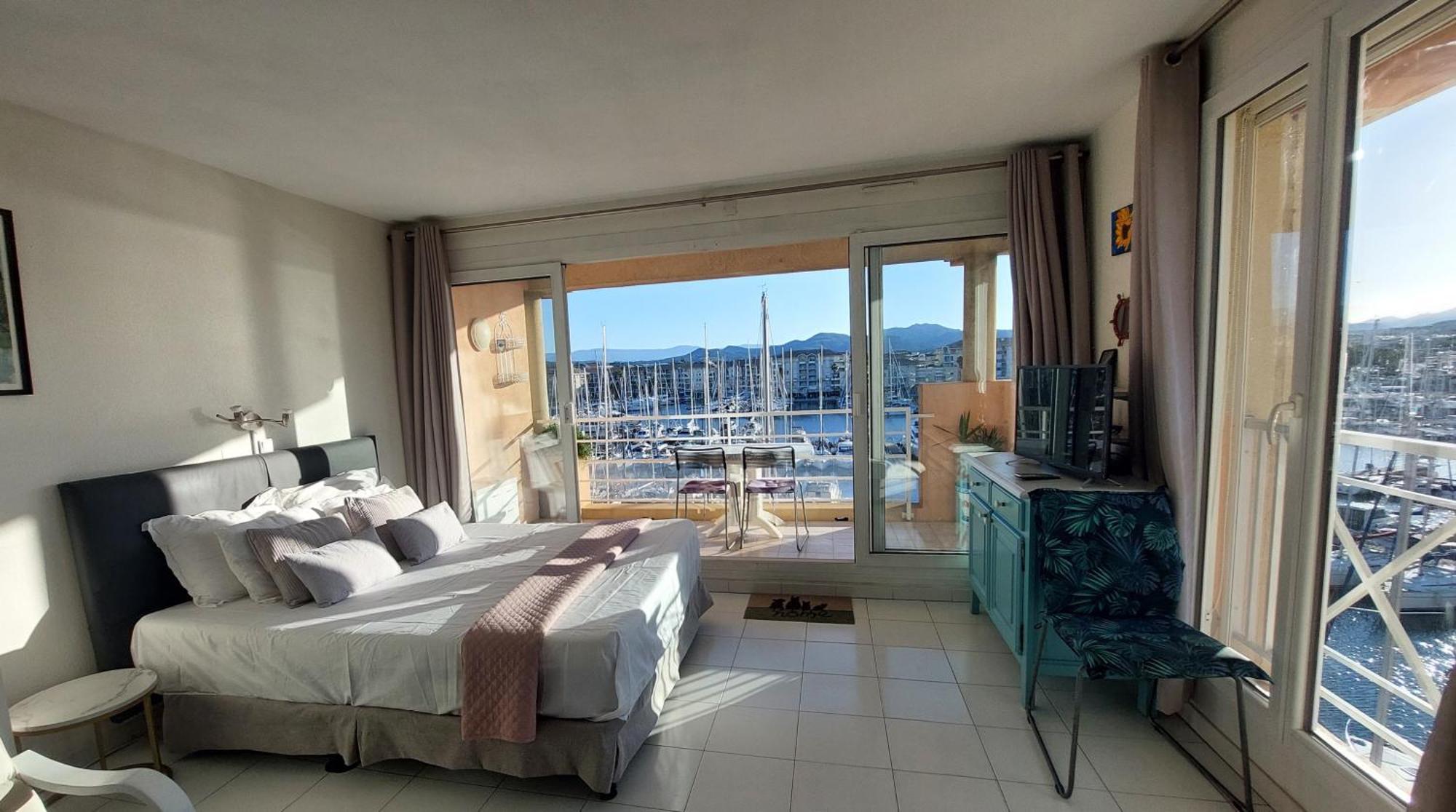 Boutique Apartment Hirondelle Port Fréjus Exteriér fotografie